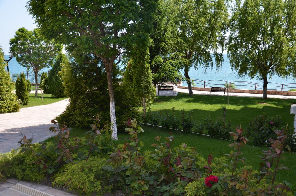 Single Private Apartments In Marina View Fort Beach Sveti Vlas Exterior foto