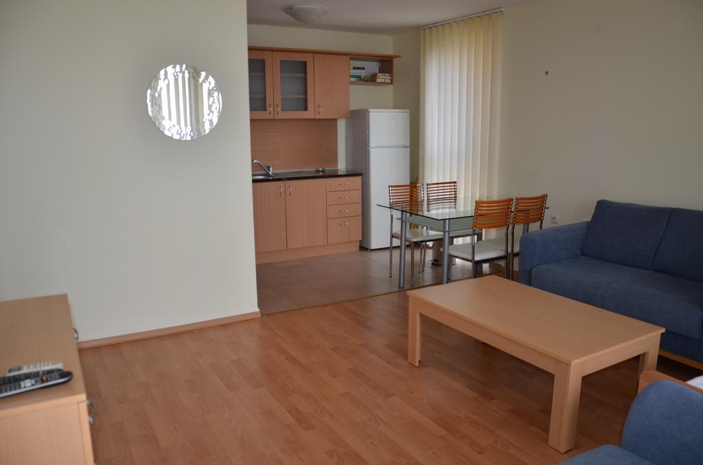 Single Private Apartments In Marina View Fort Beach Sveti Vlas Exterior foto